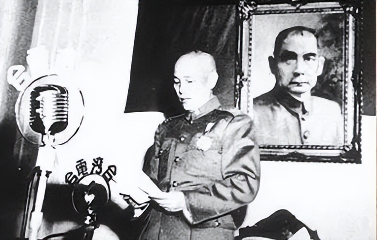 抗戰(zhàn)時(shí)期我黨潛伏人員的兩難抉擇：加入國民黨，還是一走了之？