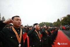 兩名轉(zhuǎn)業(yè)士官，干得漂亮！