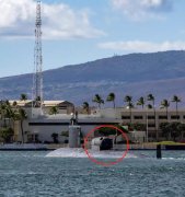 美核潛艇攜蛙人再闖南海，解放軍圍獵，這次重