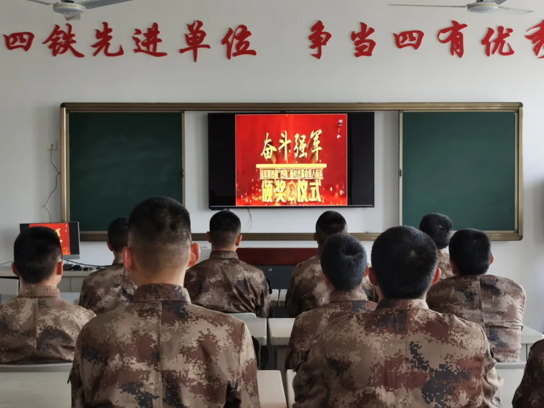 學(xué)習(xí)標(biāo)兵事跡 激發(fā)強(qiáng)軍動(dòng)力